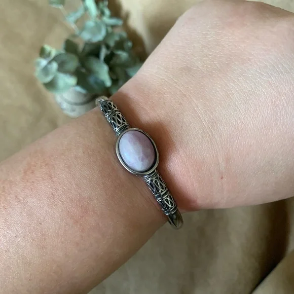 Kunzite Bangle - Picture 4 of 4
